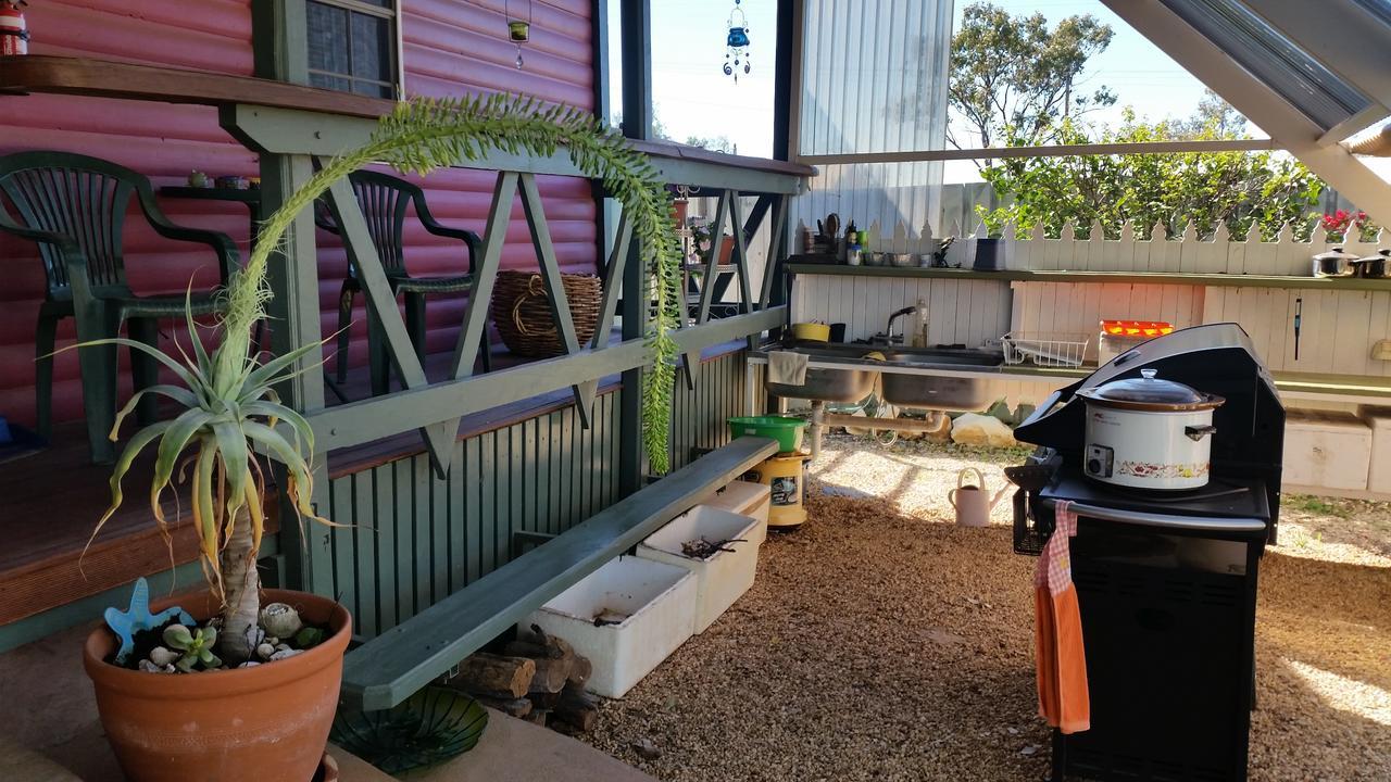 Sonja'S Bed And Breakfast Lightning Ridge Exteriér fotografie
